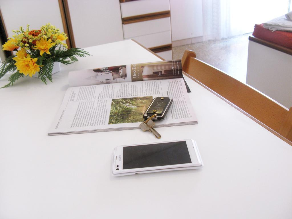 Hotel Ciondolo D'Oro Rimini Buitenkant foto